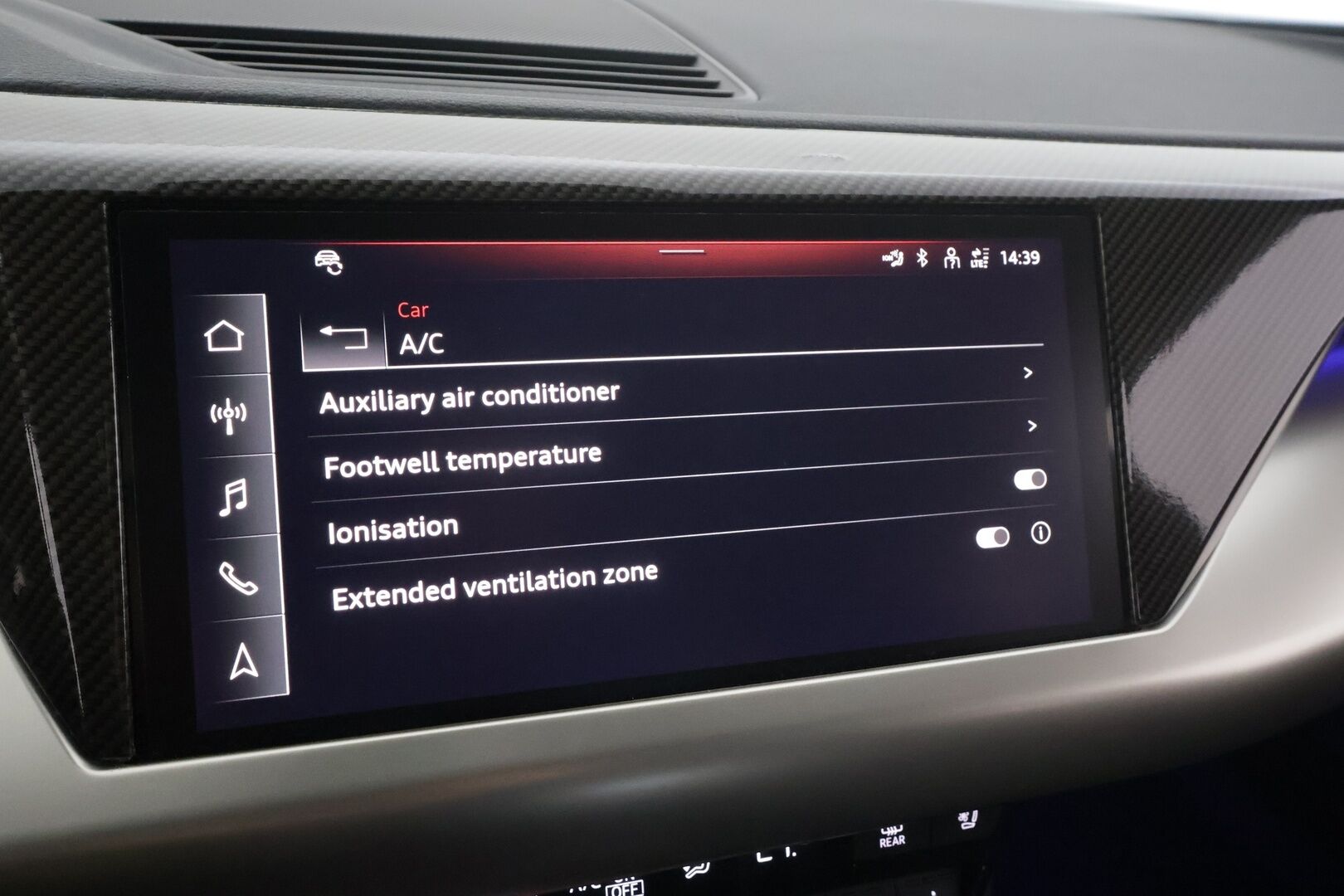 AUDI E-TRON GT RS 2022 quattro * Bang & Olufsen / Hierovat ja Ilmastoidut Sporttipenkit Muistilla / ACC / Matrix LED / ILP / Nelipyöräohjaus / Ilma-Alusta - Akku kuntotarkastettu / 2x Latauskaapelit