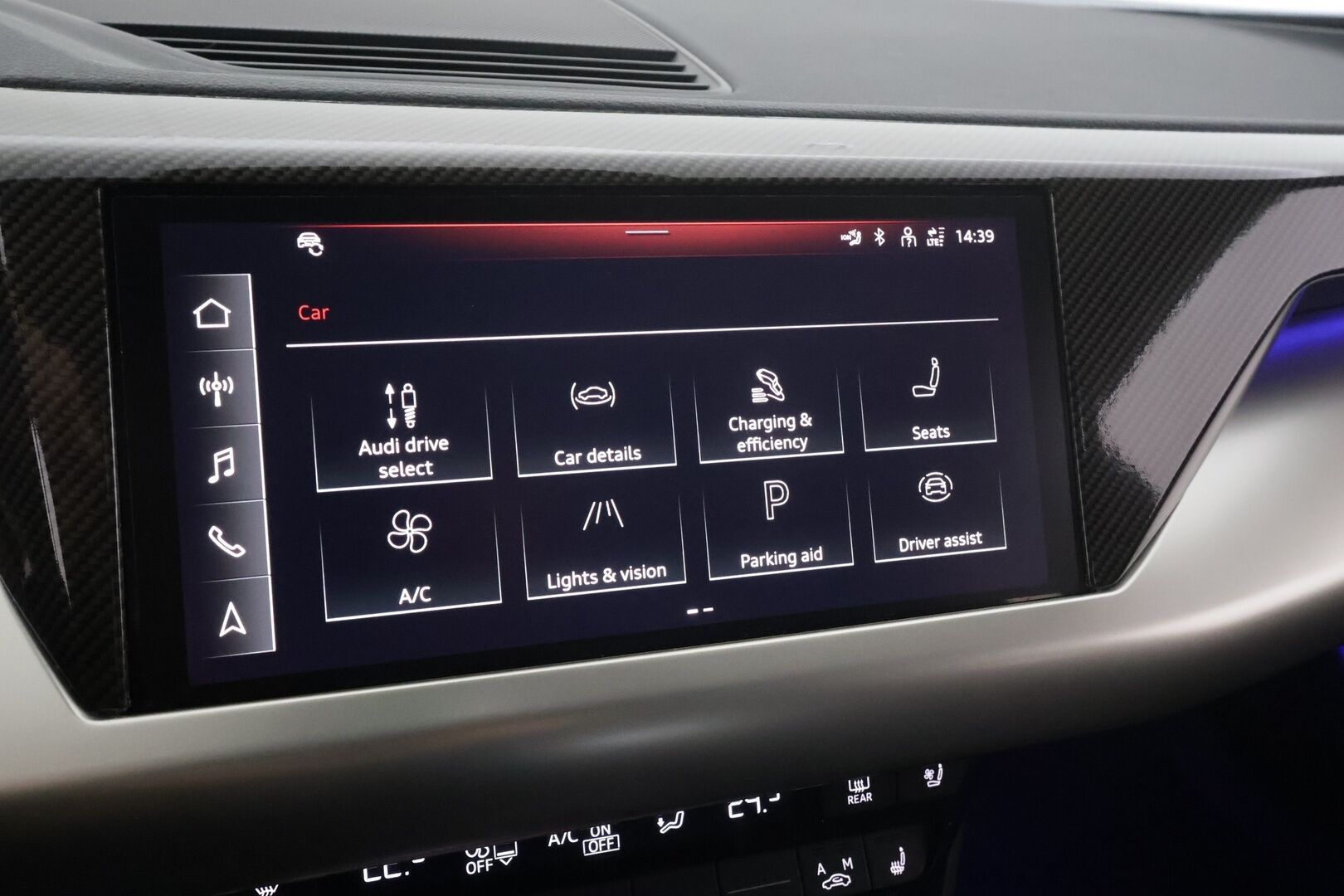 AUDI E-TRON GT RS 2022 quattro * Bang & Olufsen / Hierovat ja Ilmastoidut Sporttipenkit Muistilla / ACC / Matrix LED / ILP / Nelipyöräohjaus / Ilma-Alusta - Akku kuntotarkastettu / 2x Latauskaapelit