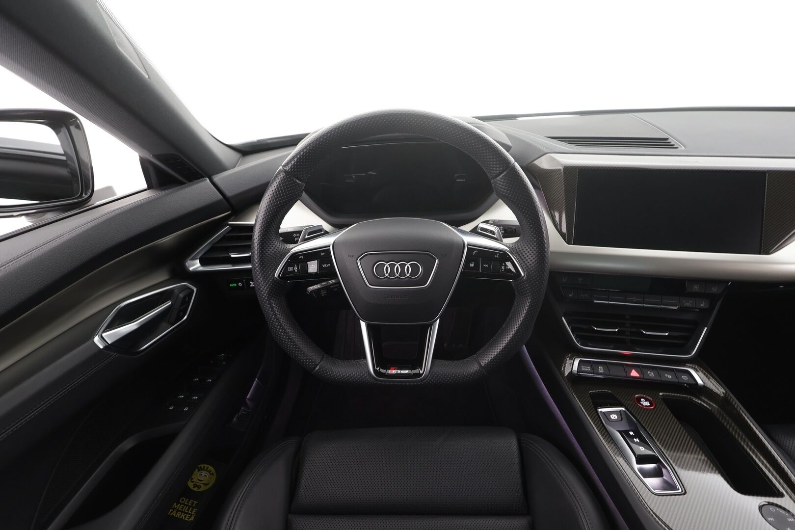 AUDI E-TRON GT RS 2022 quattro * Bang & Olufsen / Hierovat ja Ilmastoidut Sporttipenkit Muistilla / ACC / Matrix LED / ILP / Nelipyöräohjaus / Ilma-Alusta - Akku kuntotarkastettu / 2x Latauskaapelit - HULLUT AVAJAISHULINAT KORKOTARJOUS 3,29 %