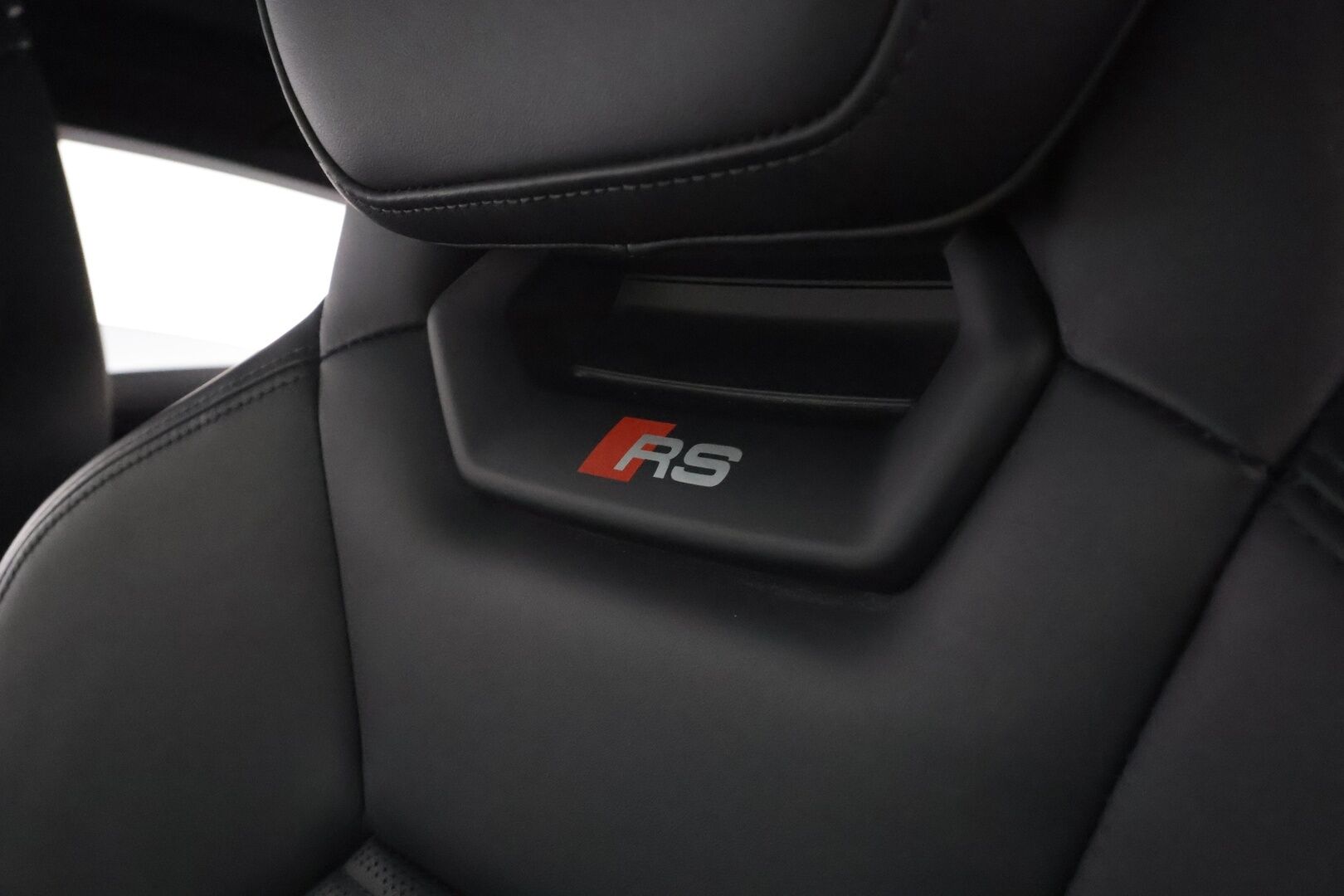 AUDI E-TRON GT RS 2022 quattro * B&O / Nelipyöräohjaus / ILP / ACC / Matrix-LED / 360 / Ilmastoitu Sportpenkki Muistilla / Ilma-alusta * - Akku kuntotarkastettu / 2x Latauskaapelit