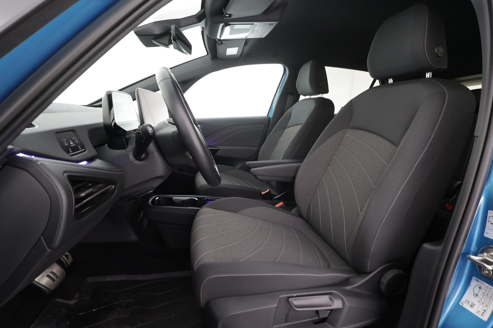 VOLKSWAGEN ID.3 2024 Pro S Basic 150 kW * ACC / ILP / Akuston esilämmitys / IQ.Light / P.kamera / KeylessGo / Navi / Facelift * - Suomi-auto / Akku kuntotarkastettu / Kahdet renkaat aluvanteilla