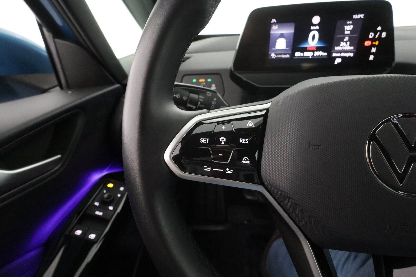 VOLKSWAGEN ID.3 2024 Pro S Basic 150 kW * ACC / ILP / Akuston esilämmitys / IQ.Light / P.kamera / KeylessGo / Navi / Facelift * - Suomi-auto / Akku kuntotarkastettu / Kahdet renkaat aluvanteilla