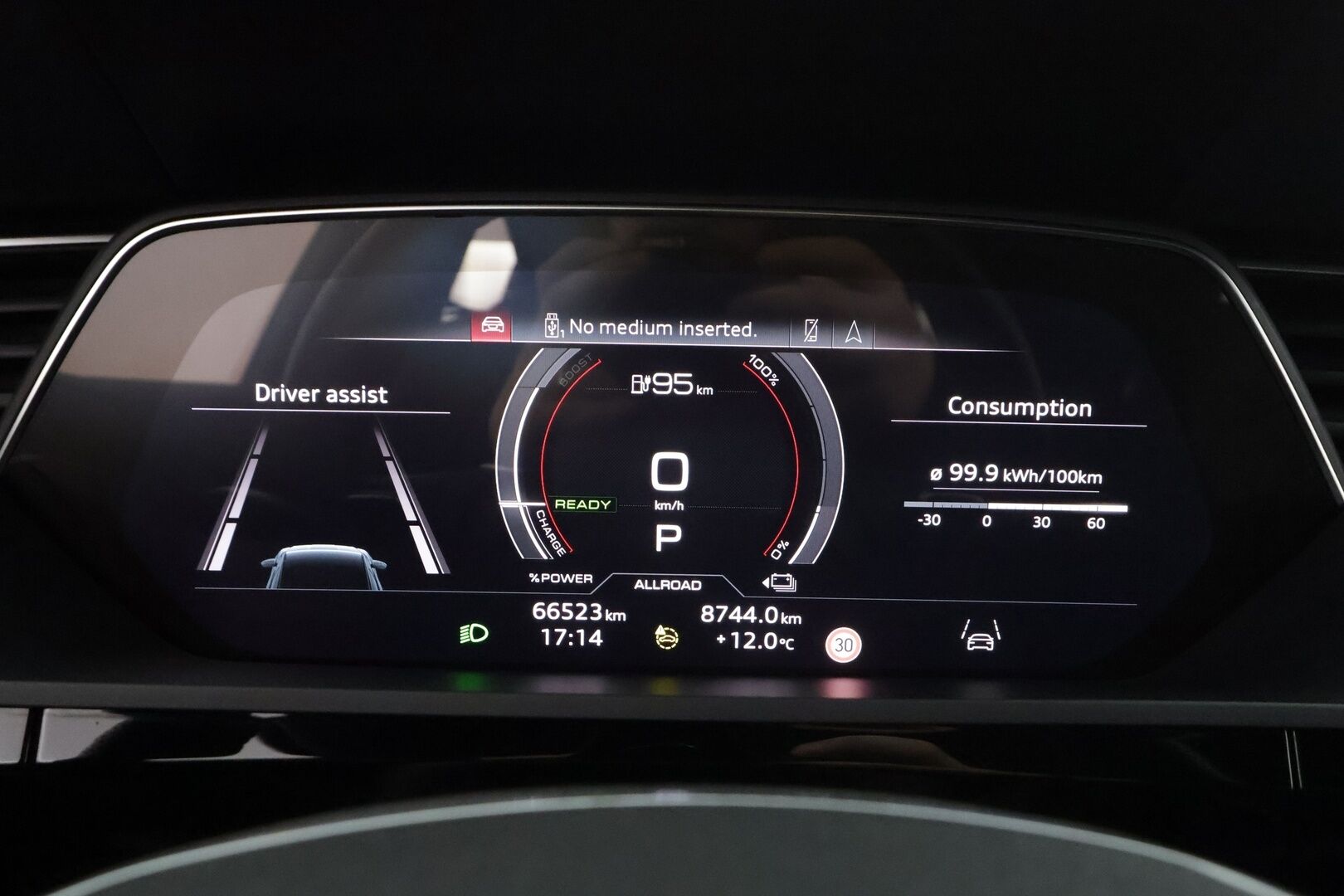 AUDI E-TRON 2023 S 370kW Sportback quattro - | Vetokoukku | Adapt.Vakkari | Matrix LED | Sporttipenkit | 360-Kamera | 4-alue Ilmastointi |