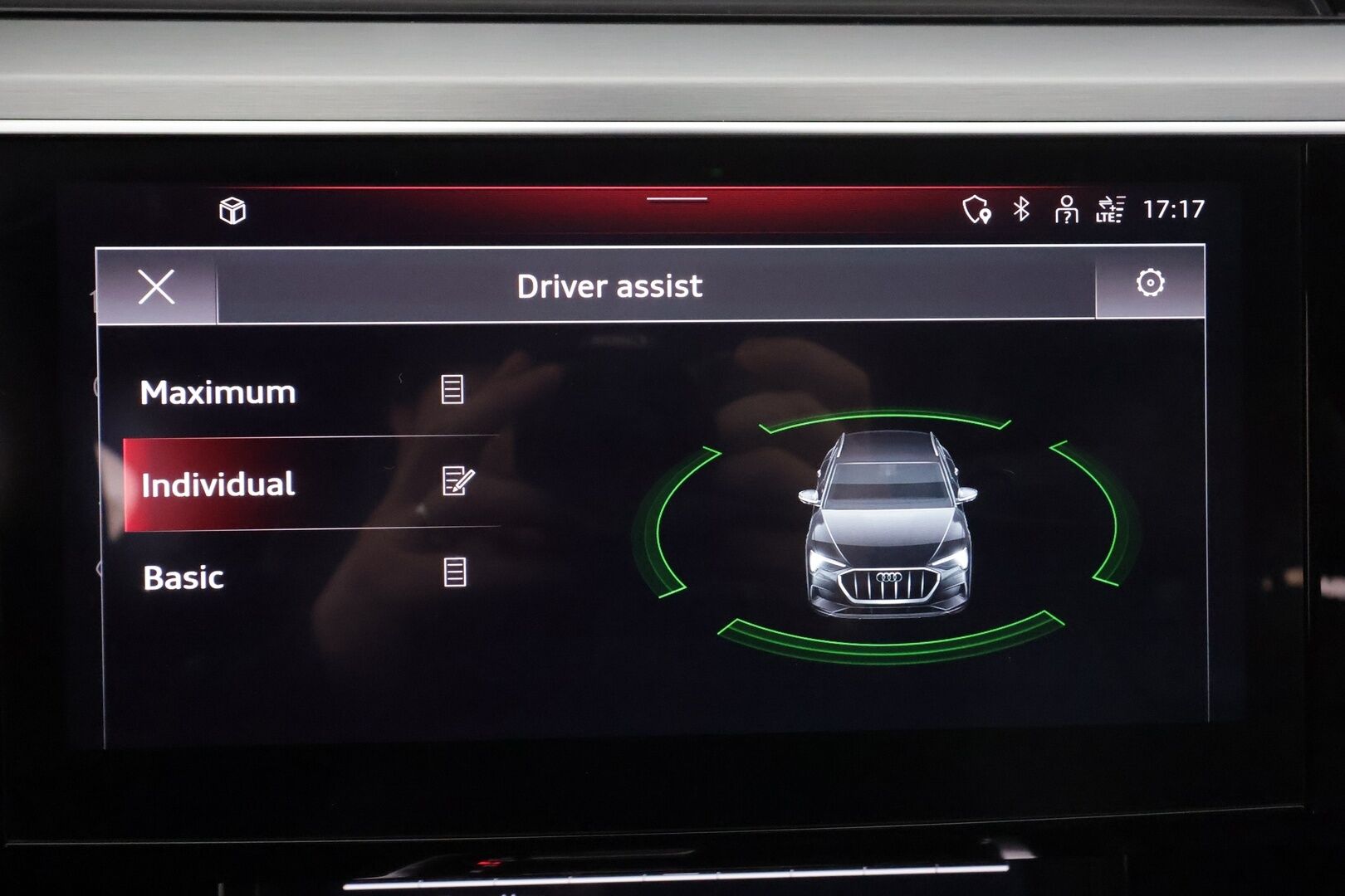 AUDI E-TRON 2023 S Sportback 370kW * ACC / ILP / Koukku / Muistipenkki / 360-Kamera / Matrix-LED / Sporttipenkit / 4-Alueinen  * - Merkkihuollettu / Akku kuntotarkastettu / Kahdet Renkaat