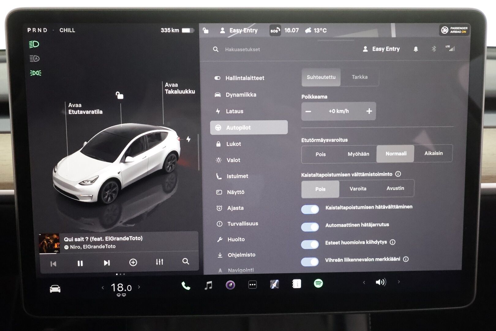 TESLA MODEL Y 2023 Long Range Dual Motor AWD * Premium Audio / Matrix LED / Koukku / ILP / Nahat / Lasikatto / P.kamera *