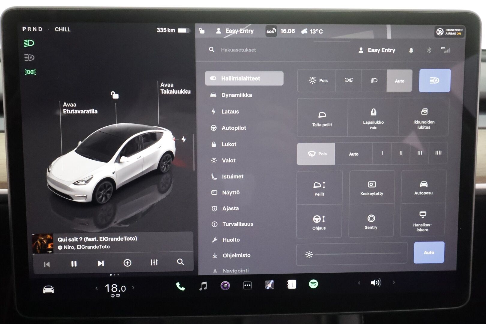 TESLA MODEL Y 2023 Long Range Dual Motor AWD * Premium Audio / Matrix LED / Koukku / ILP / Nahat / Lasikatto / P.kamera *