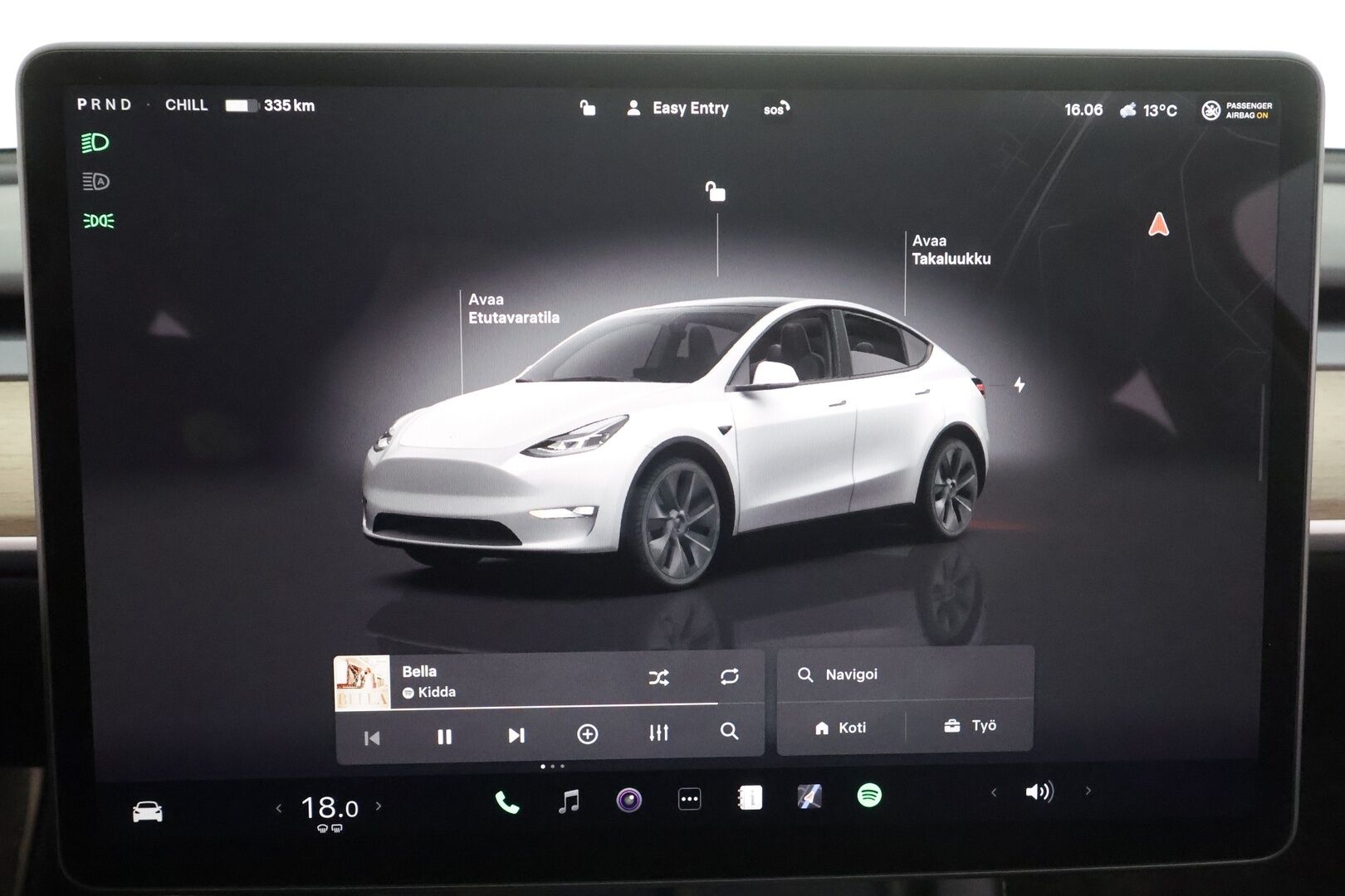 TESLA MODEL Y 2023 Long Range Dual Motor AWD * Premium Audio / Matrix LED / Koukku / ILP / Nahat / Lasikatto / P.kamera *