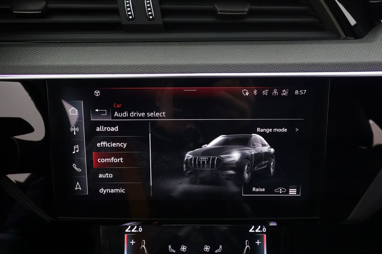 AUDI E-TRON 2023 Sportback S line Black Edition quattro 55 electric 300kW * ACC / 360° / B&O / Muistipenkki / Panorama / Ilma-alusta / Koukku * - Merkkihuollettu / Huippuvarusteet