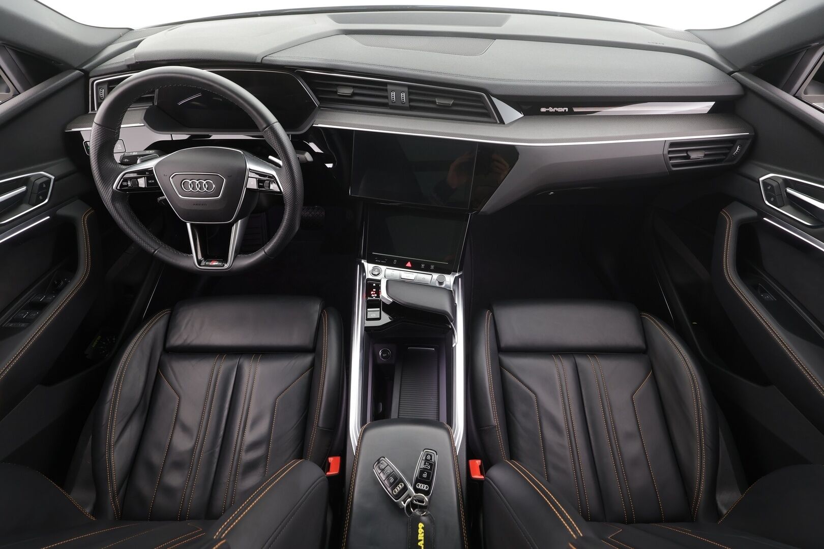 AUDI E-TRON 2023 Sportback S line Black Edition quattro 55 electric 300kW * ACC / 360° / B&O / Muistipenkki / Panorama / Ilma-alusta / Koukku * - Merkkihuollettu / Huippuvarusteet