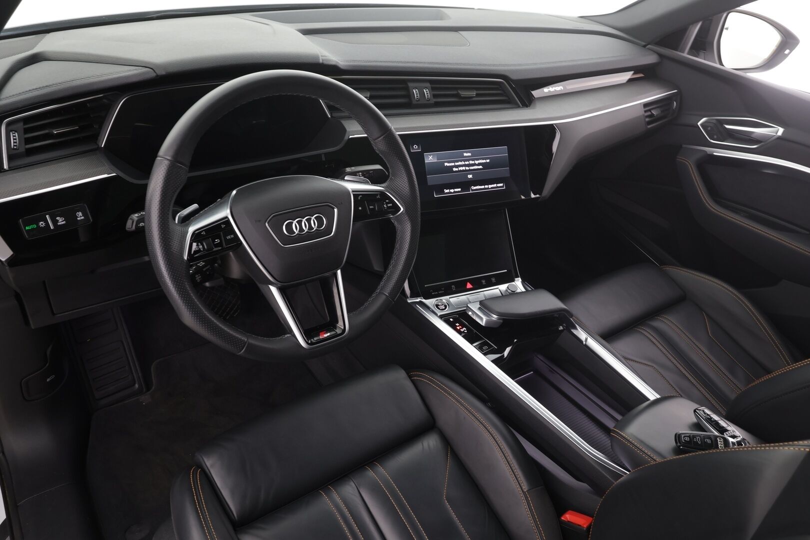 AUDI E-TRON 2023 Sportback S line Black Edition quattro 55 electric 300kW * ACC / 360° / B&O / Muistipenkki / Panorama / Ilma-alusta / Koukku * - Merkkihuollettu / Huippuvarusteet