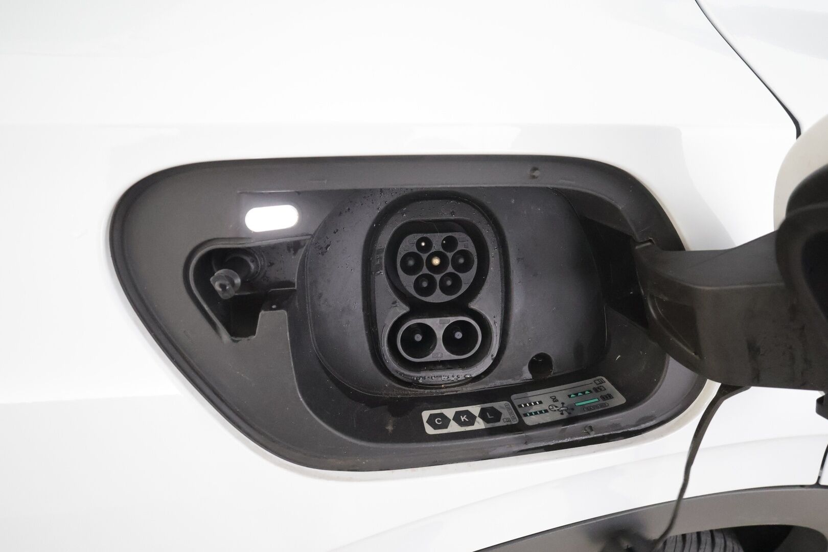 VOLKSWAGEN ID.5 2023 GTX Dual Motor AWD 220kW * ILP / ACC / IQ-Light / Hierovat muistipenkit / P.kamera / Keyless* - Merkkihuollettu / 2xLataus / Kahdet Renkaat