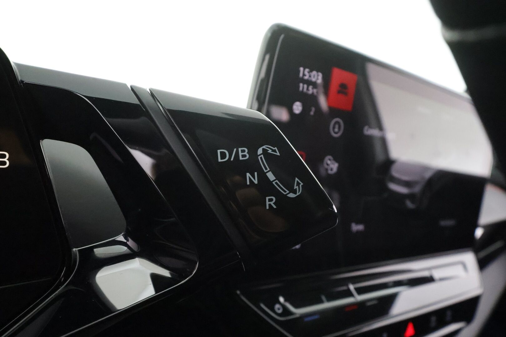 VOLKSWAGEN ID.5 2023 GTX Dual Motor AWD 220kW * ILP / ACC / IQ-Light / Hierovat muistipenkit / P.kamera / Keyless* - Merkkihuollettu / 2xLataus / Kahdet Renkaat