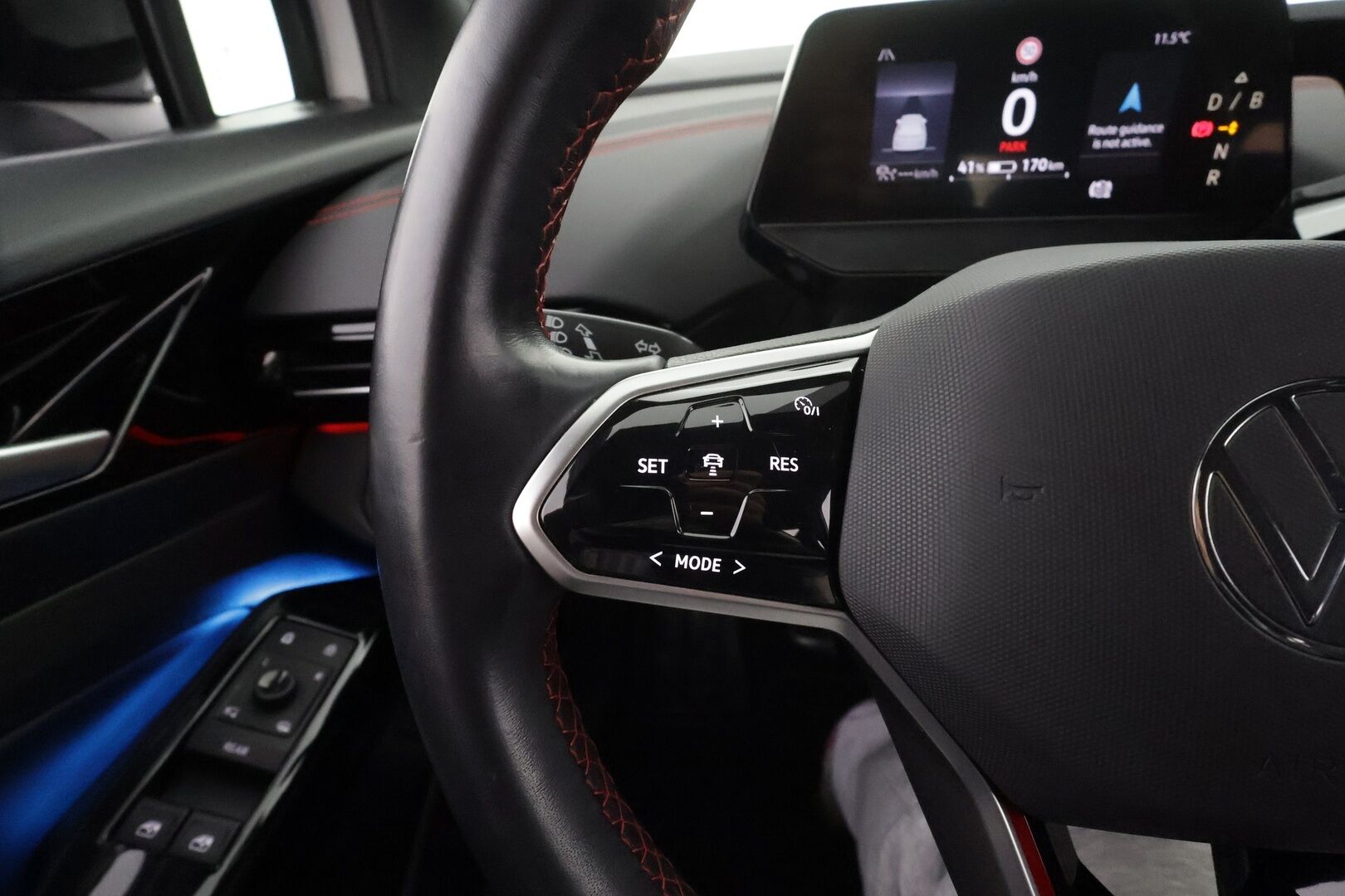 VOLKSWAGEN ID.5 2023 GTX Dual Motor AWD 220kW * ILP / ACC / IQ-Light / Hierovat muistipenkit / P.kamera / Keyless* - Merkkihuollettu / 2xLataus / Kahdet Renkaat