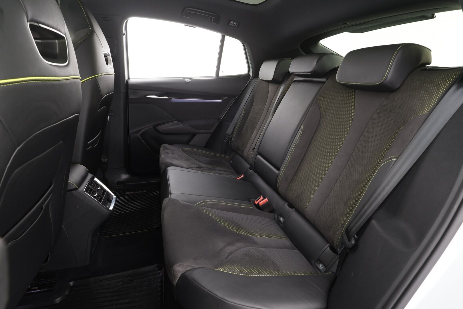 SKODA ENYAQ 2023 RS 4x4 220kW * ACC / HUD / Lasikatto / Matrix LED / Canton / ILP / Muistipenkit / KeylessGo / Hierova penkki *