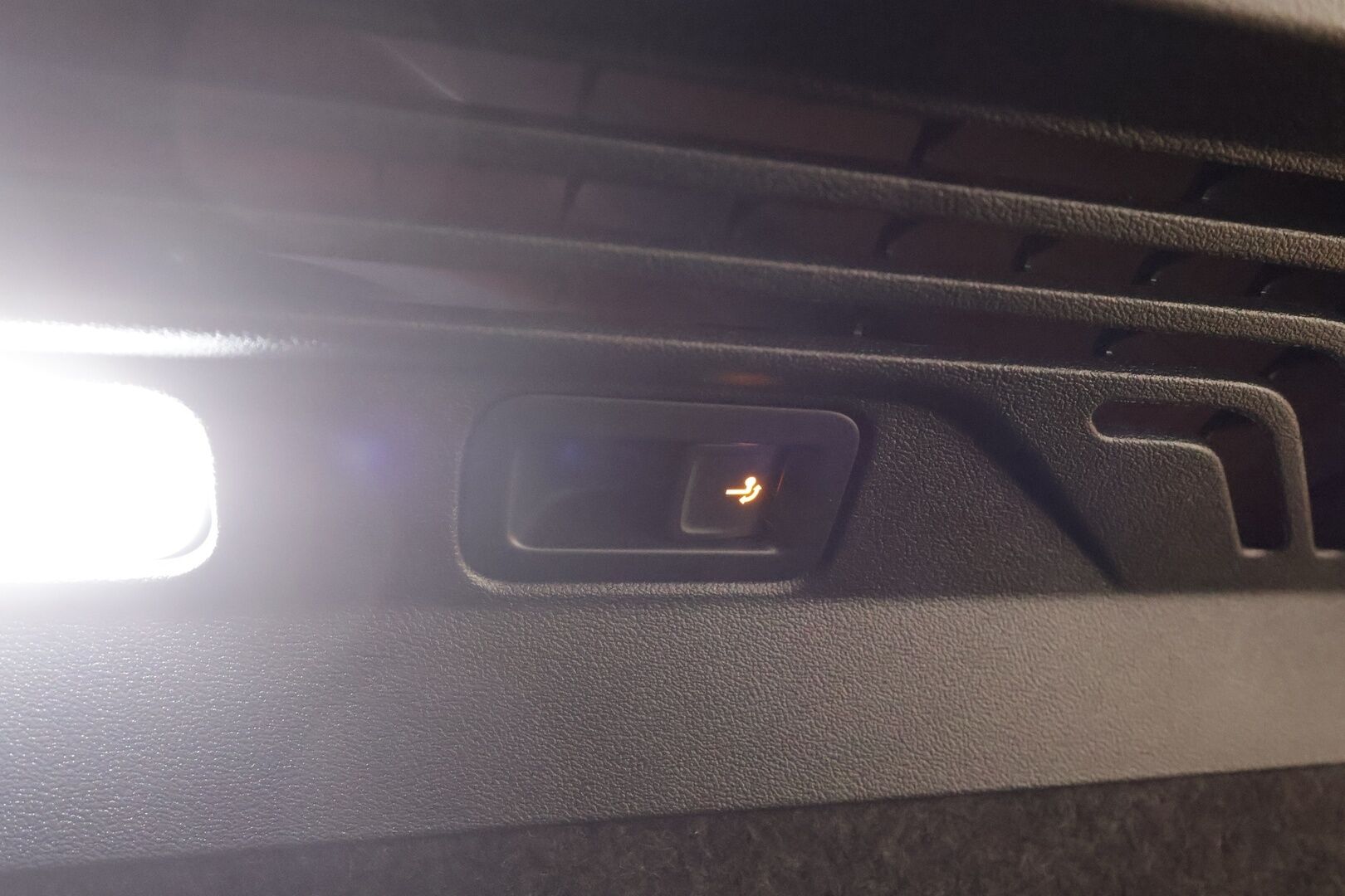 VOLKSWAGEN ID.4 2024 GTX 4Motion 250kW * ACC / ILP / Akuston esilämmitys / HUD / 360° / H&K / Hierovat muistipenkit / IQ.Light / Lasikatto * - Tehdastakuu 7/2027 asti!  / Kahdet renkaat aluvanteilla / Akuston esilämmitys / Supervarusteet - HULLUT AVAJAISHULINAT KORKOTARJOUS 3,29 %