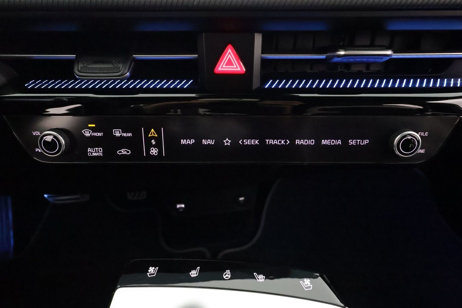 KIA EV6 2022 GT-Line RWD 77kWh 229hv - *ACC | ILP | HUD | Kattoluukku | Muistipenkki | Meridian | Adapt.LED | Ilmastoidut penkit | Merkkihuollettu*
