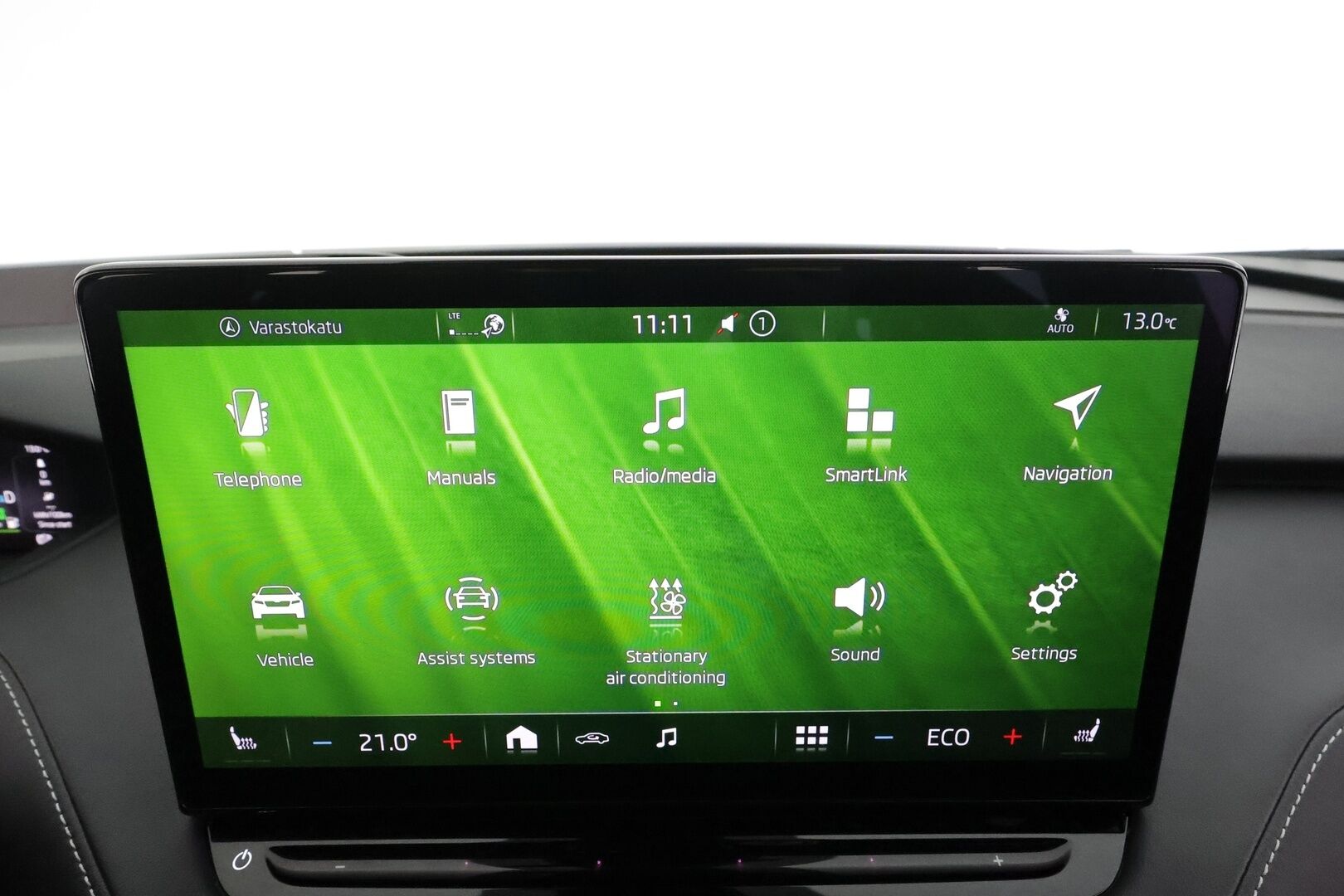 SKODA ENYAQ 2022 80 iV Sportline * ACC / HUD / ILP / Koukku / Panorama / Muistipenkit / 360-kamera / Keyless / Smartlink * - Merkkihuollettu / Kahdet renkaat