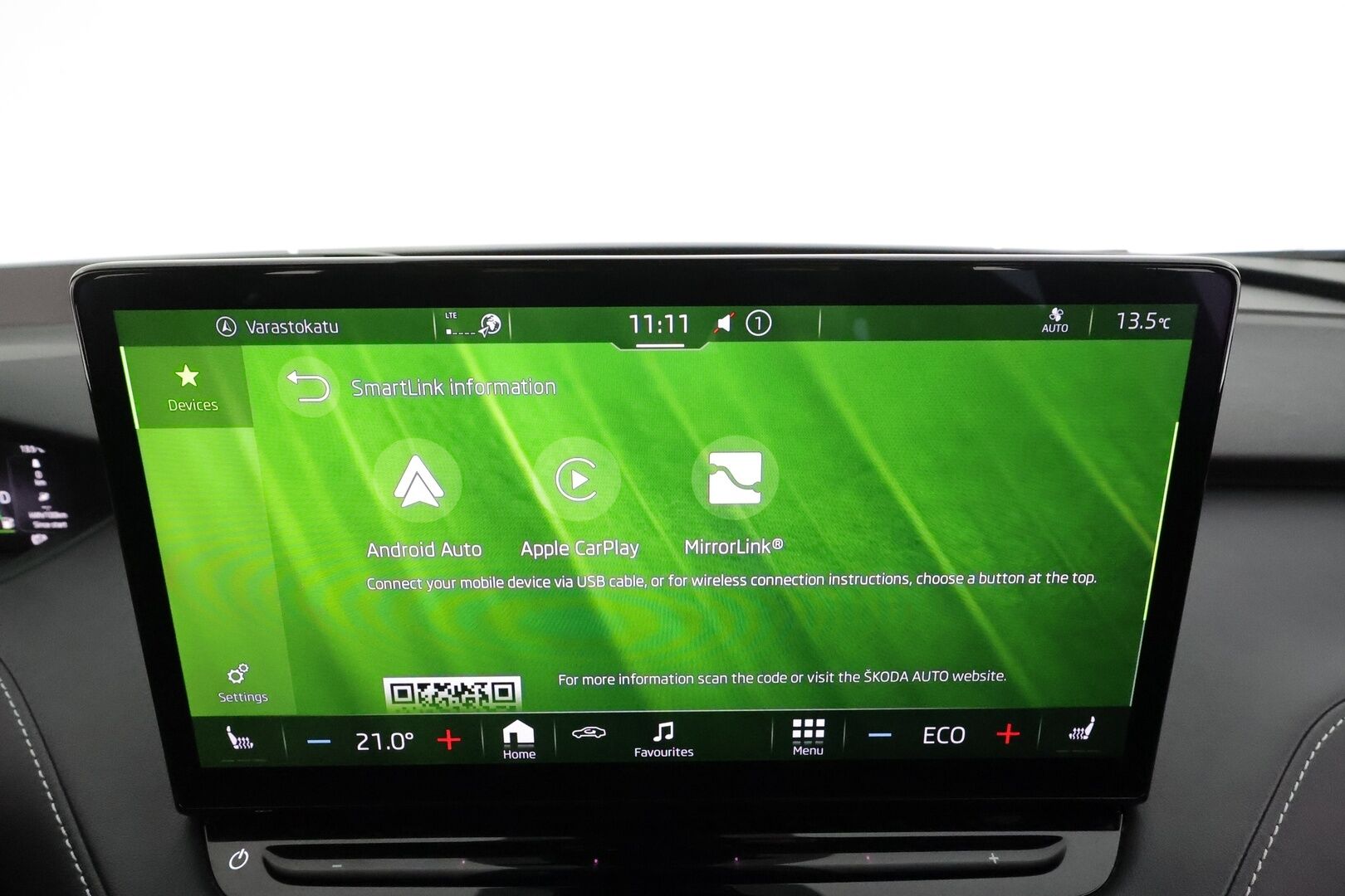 SKODA ENYAQ 2022 80 SportLine iV * Vetokoukku / Adapt.Vakkari / Lämpöpumppu / Panoraama / Muistipenkit / 360-Kamera / Smartlink / KeyLess - Merkkihuollettu / Kahdet renkaat