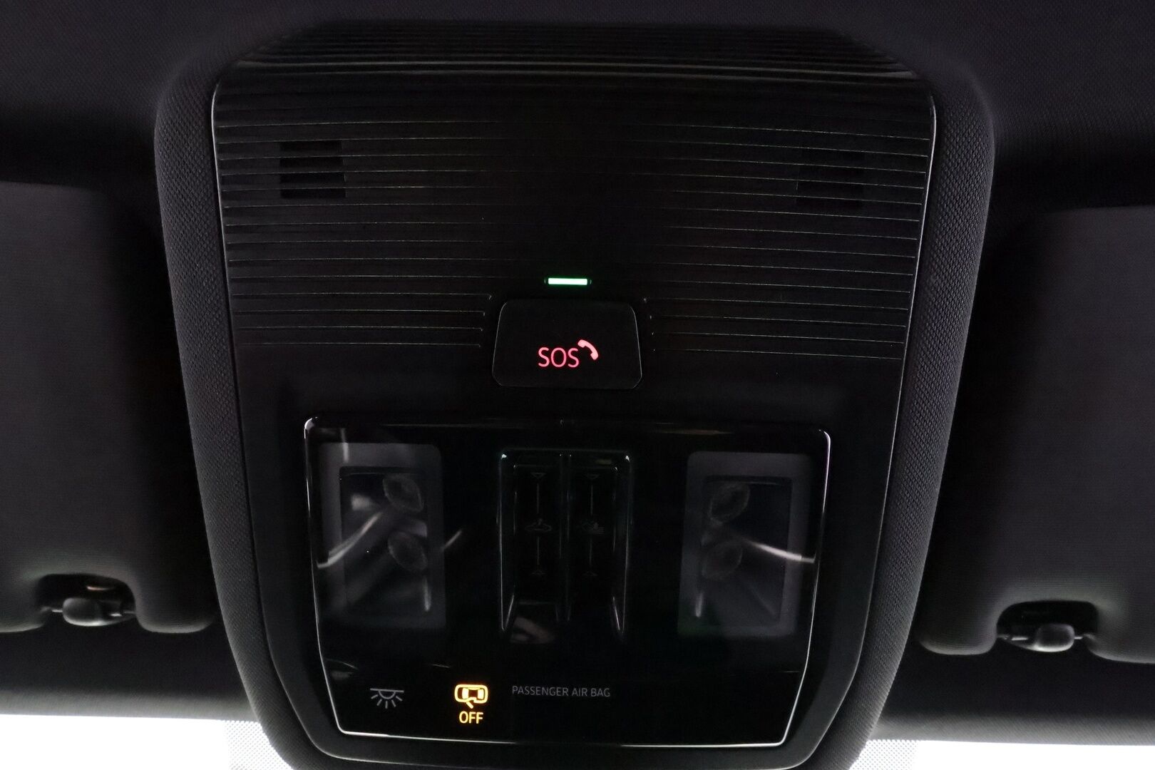 SKODA ENYAQ 2022 80 SportLine iV * Vetokoukku / Adapt.Vakkari / Lämpöpumppu / Panoraama / Muistipenkit / 360-Kamera / Smartlink / KeyLess - Merkkihuollettu / Kahdet renkaat