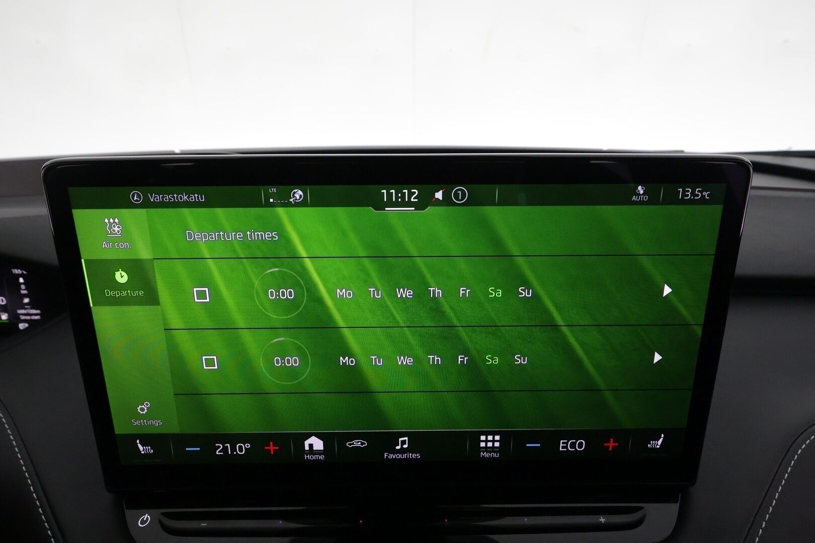 SKODA ENYAQ 2022 80 SportLine iV * Vetokoukku / Adapt.Vakkari / Lämpöpumppu / Panoraama / Muistipenkit / 360-Kamera / Smartlink / KeyLess - Merkkihuollettu / Kahdet renkaat