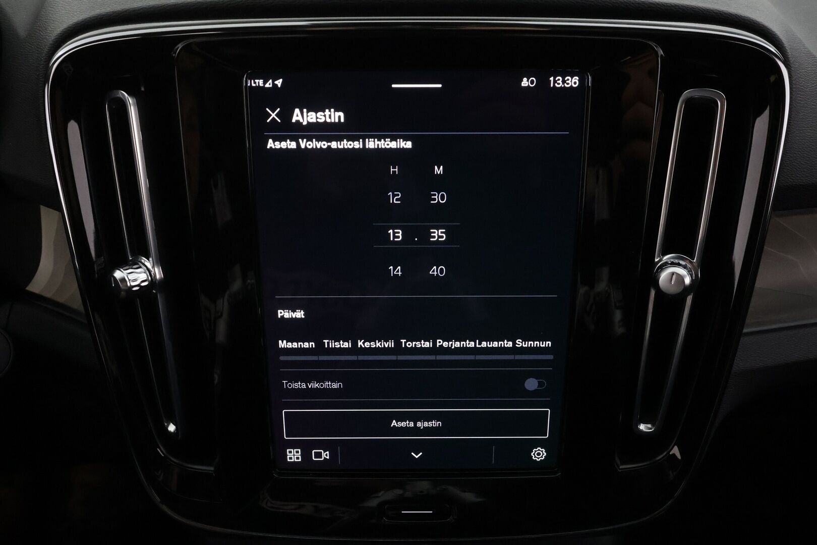 Volvo C40 2023 Recharge Twin Ultimate aut * ACC / 360° / H&K / Koukku / Muistipenkki / ILP / Lasikatto / KeylessGo / BLIS * - Merkkihuollettu / Huippuvarusteet