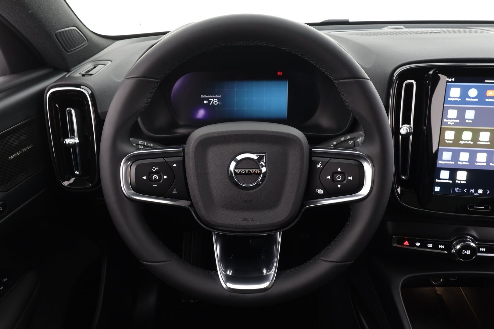 Volvo C40 2023 Recharge Twin Ultimate aut * ACC / 360° / H&K / Koukku / Muistipenkki / ILP / Lasikatto / KeylessGo / BLIS * - Merkkihuollettu / Huippuvarusteet