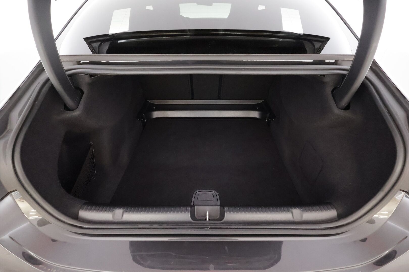 MERCEDES-BENZ EQE 2023 350 4MATIC AMG * Distronic Pro / P.kamera / Panorama / Muistipenkit / KeylessGo / Navi / Akuston esilämmitys * - Akku kuntotarkastettu SoH 96,6%