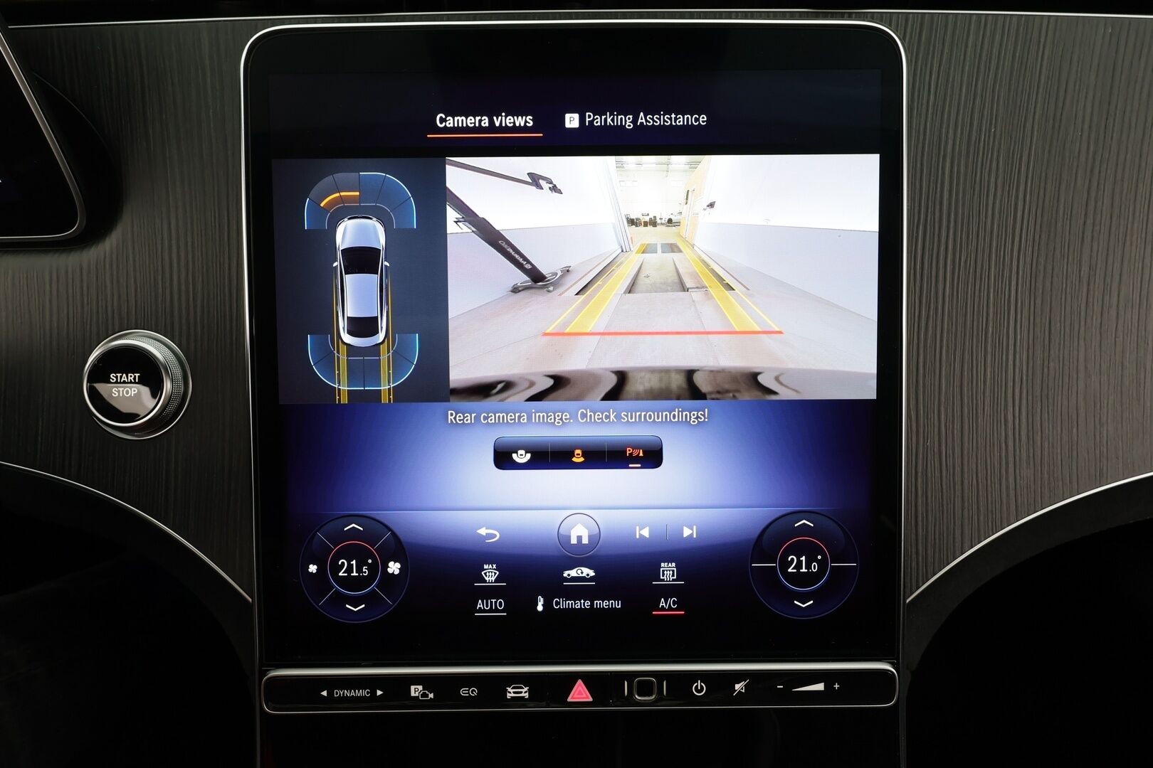 MERCEDES-BENZ EQE 2023 350 4MATIC AMG * Distronic Pro / P.kamera / Panorama / Muistipenkit / KeylessGo / Navi / Akuston esilämmitys * - Akku kuntotarkastettu SoH 96,6% - HULLUT AVAJAISHULINAT KORKOTARJOUS 3,29 %