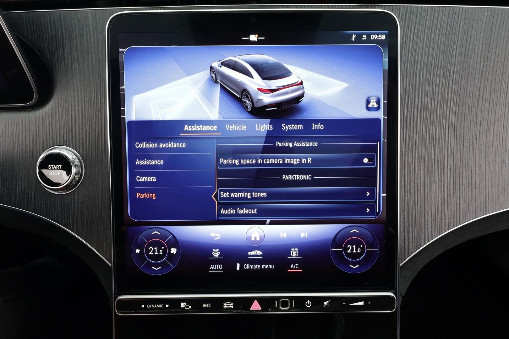 MERCEDES-BENZ EQE 2023 350 4MATIC AMG * Distronic Pro / P.kamera / Panorama / Muistipenkit / KeylessGo / Navi / Akuston esilämmitys * - Akku kuntotarkastettu SoH 96,6%