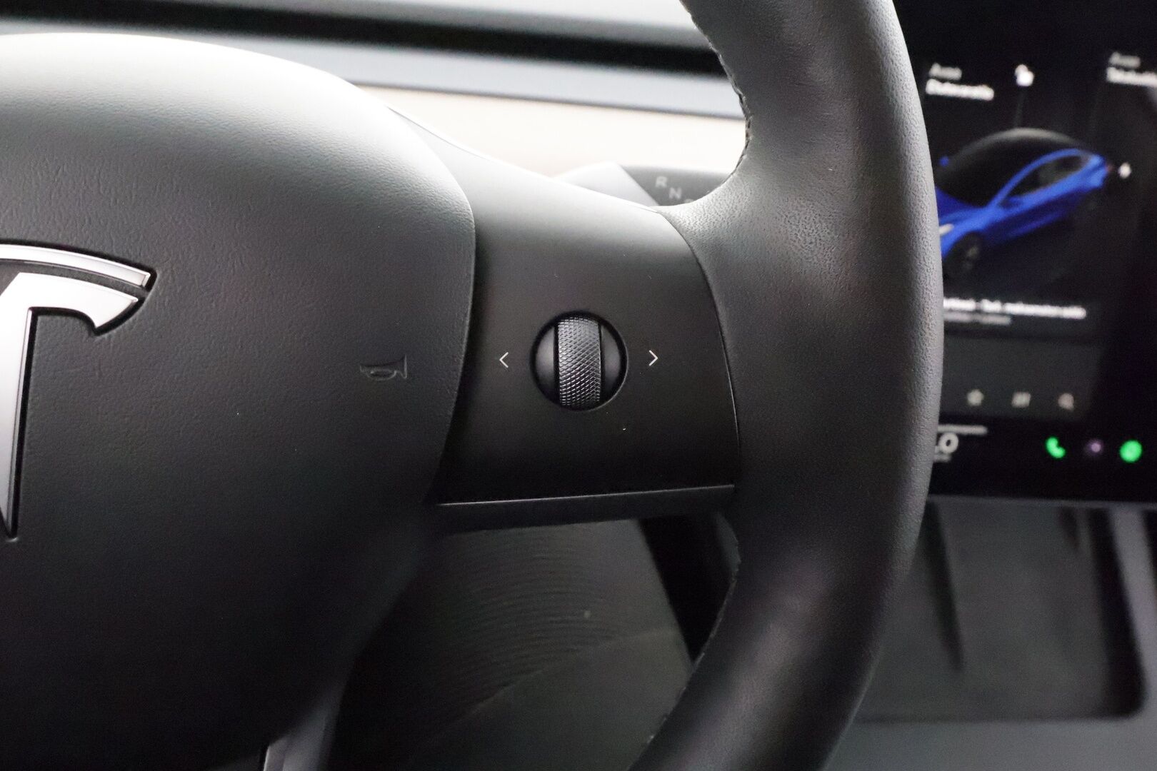 TESLA MODEL 3 2023 Standard Range Plus * ILP / Lasikatto / ACC / Matrix-LED / Muistipenkki / Kaistavahti / Navi * - Akku kuntotarkastettu / P.Kamera