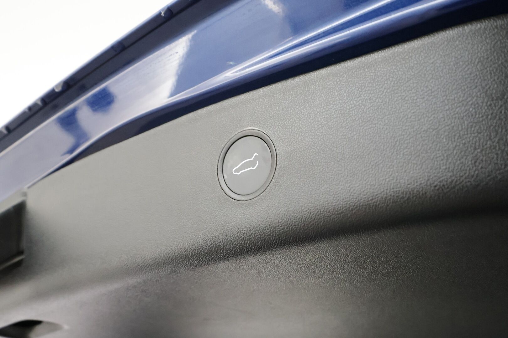 TESLA MODEL 3 2023 Standard Range Plus * ILP / Lasikatto / ACC / Matrix-LED / Muistipenkki / Kaistavahti / Navi * - Akku kuntotarkastettu / P.Kamera