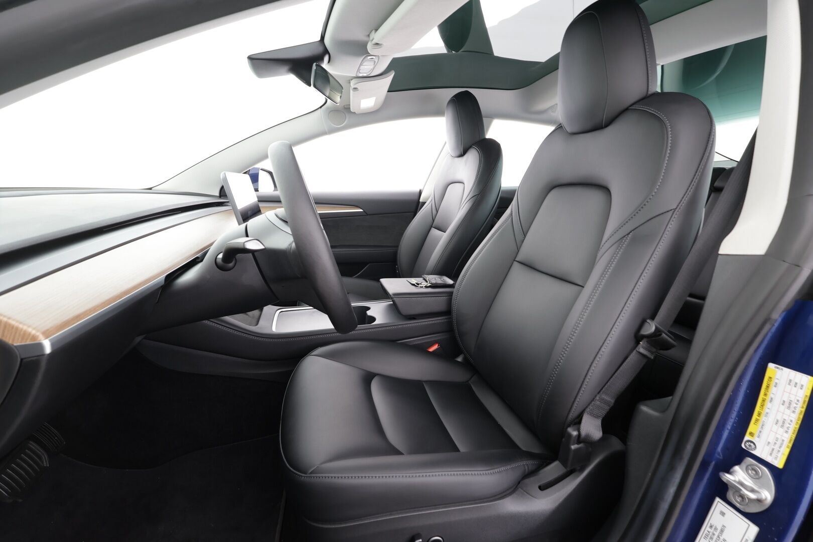 TESLA MODEL 3 2023 Standard Range Plus * ILP / Lasikatto / ACC / Matrix-LED / Muistipenkki / Kaistavahti / Navi * - Akku kuntotarkastettu / P.Kamera