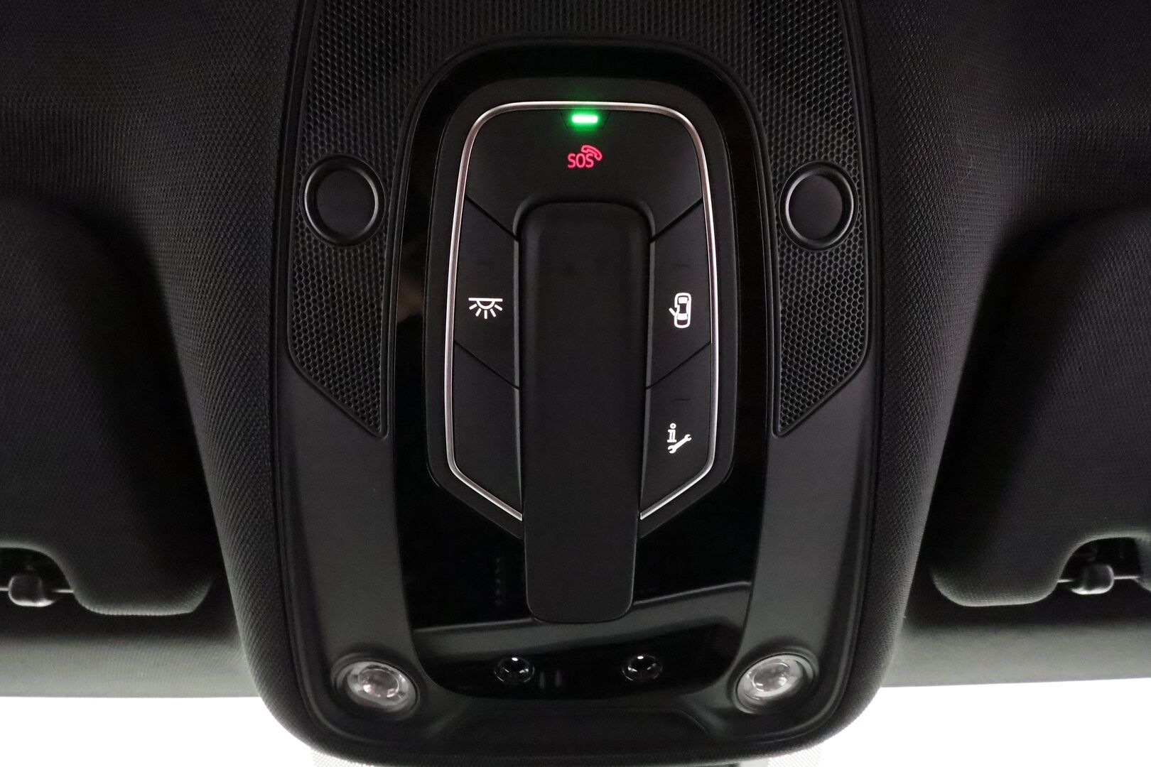 AUDI E-TRON 2022 S Quattro 370 kW * ACC / HUD / 360° / Matrix LED / Muistipenkki / B&O / Ilma-alusta / KeylessGo / Navi / Ratinlämmitin * - Akku kuntotarkastettu SoH 96,7% / Kahdet renkaat aluvanteilla / Merkkihuollettu / Huippuvarusteet