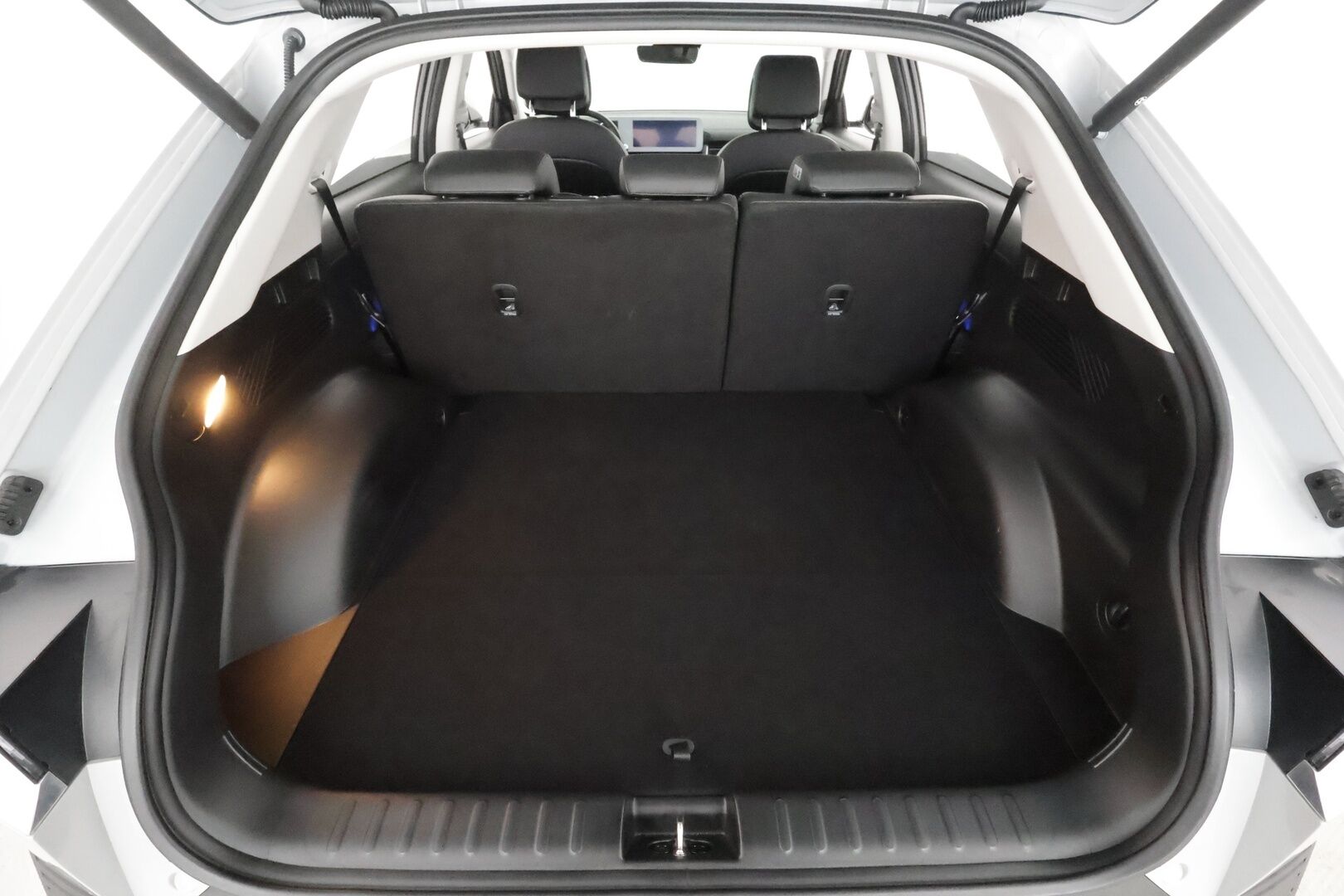 HYUNDAI IONIQ 5 2024 hv Style 5d * ILP / ACC / LED / P.Kamera / Kaistavahti / Keyless / Ilmastoidut nahat *