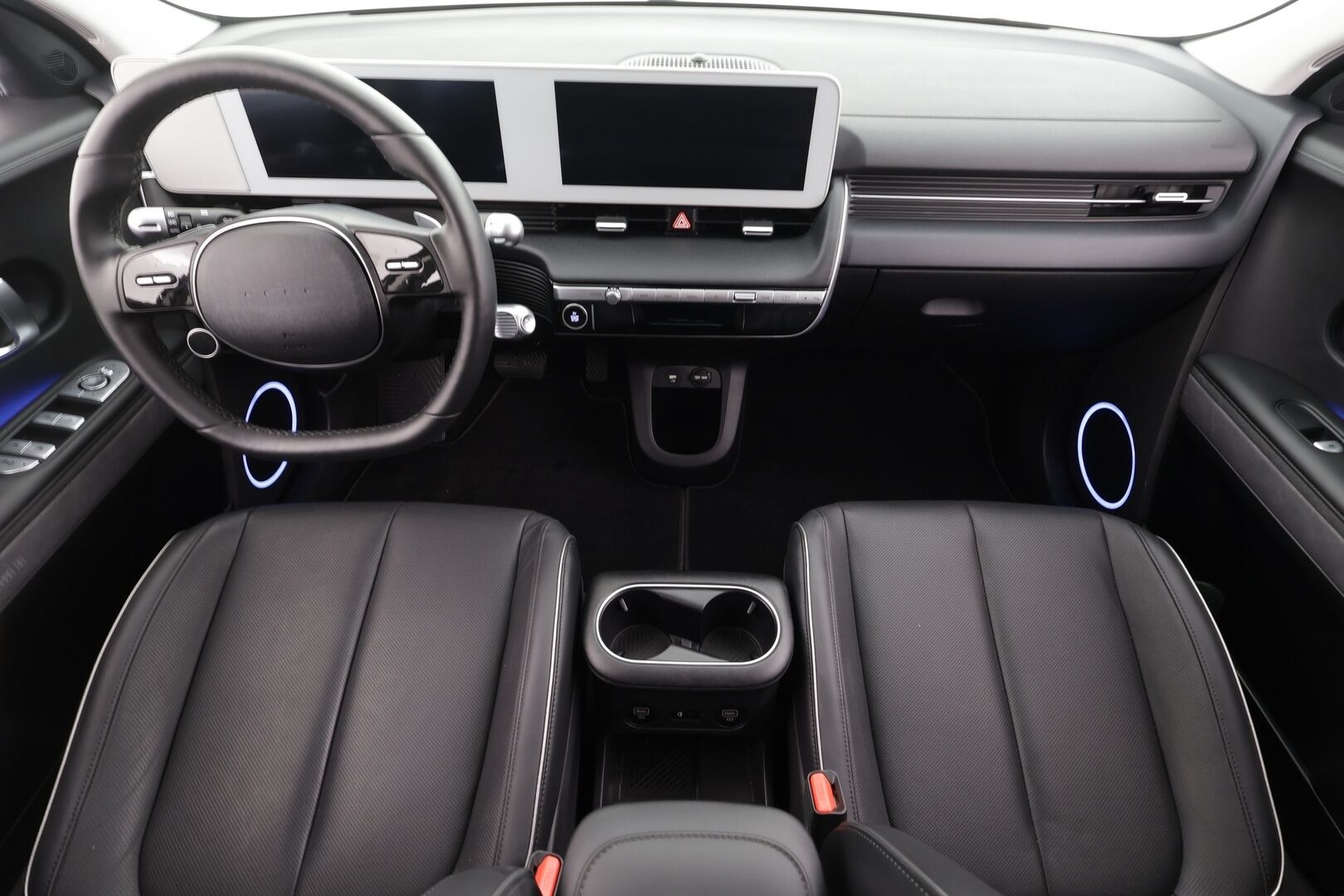 HYUNDAI IONIQ 5 2024 hv Style 5d * ILP / ACC / LED / P.Kamera / Kaistavahti / Keyless / Ilmastoidut nahat *