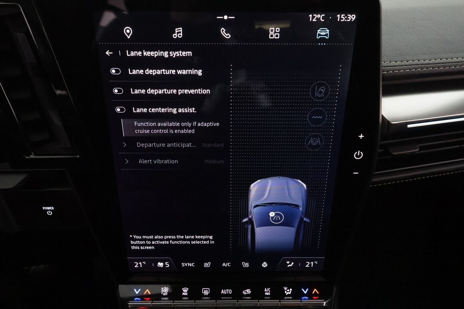 RENAULT MEGANE 2022 E-tech Electric 220hv Iconic * H&K / ILP / Koukku / ACC / LED / 360 / Hierovat Comfort-nahat Muistilla / Navi * - Kahdet renkaat aluvanteila