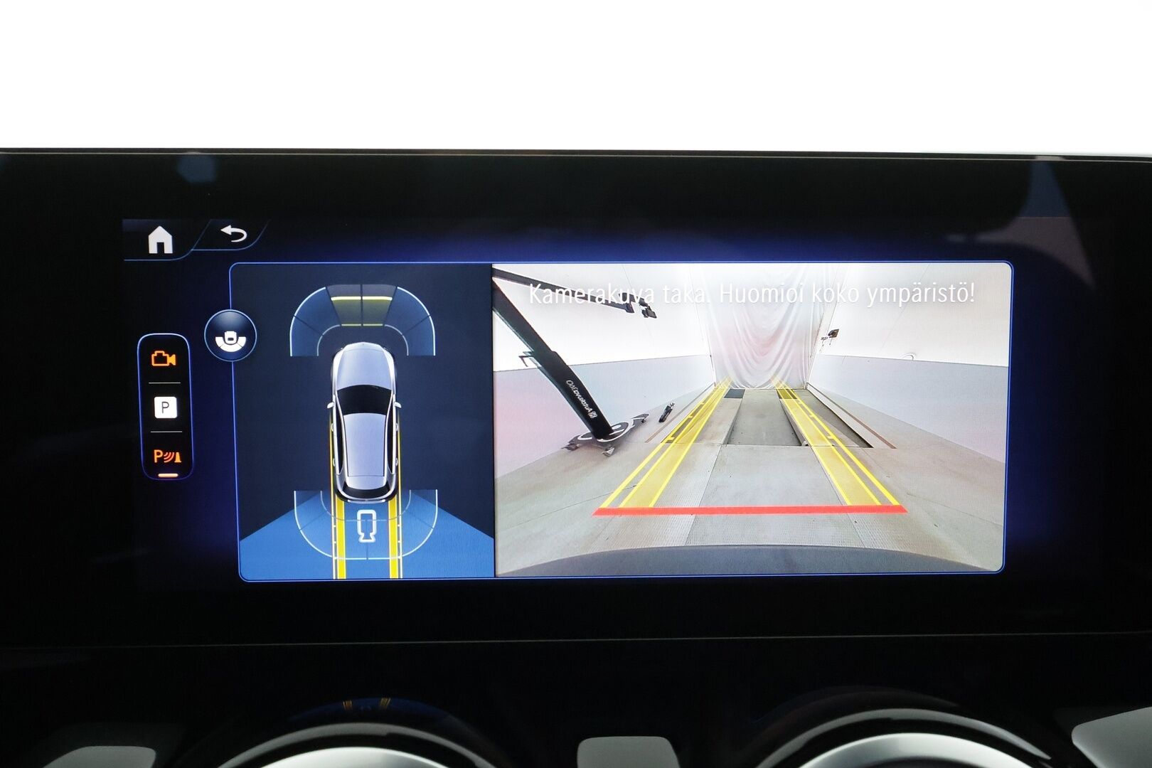 MERCEDES-BENZ EQA 2025 300 4Matic AMG Line * LED / Sportpenkki / Widecreen / P.Kamera / Navi / Kaistavahti / Katveavustin *