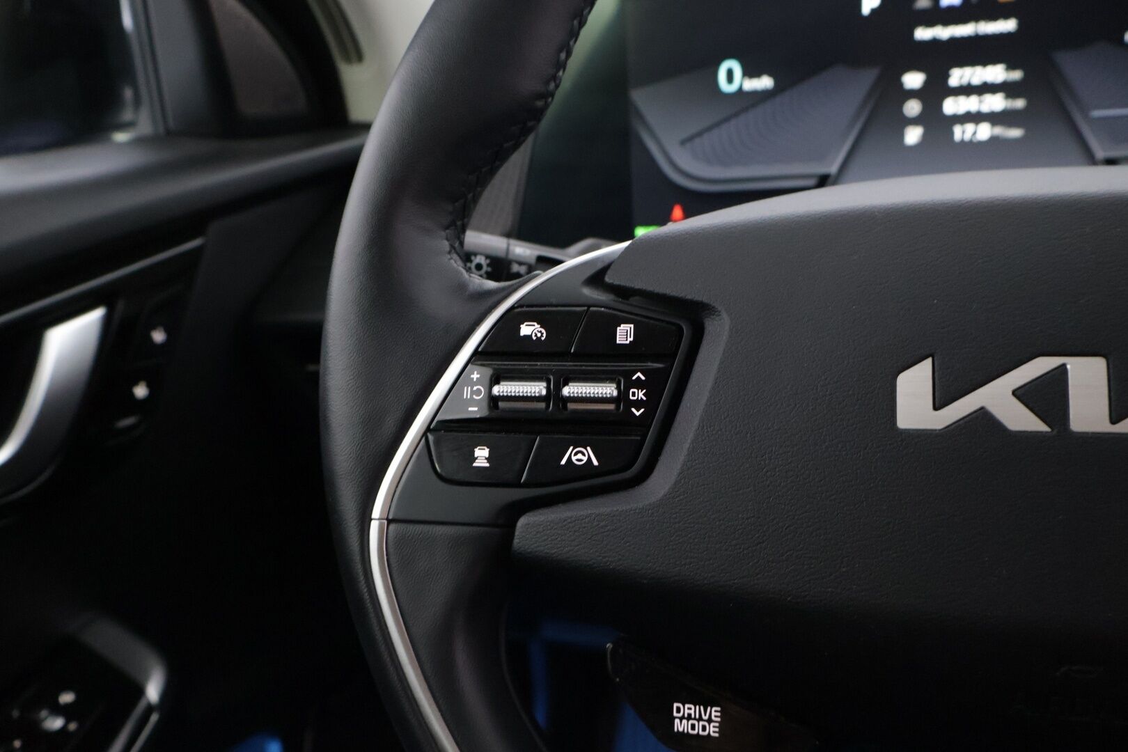 KIA EV6 2024 77,4kWh RWD - | ACC | ILP | Meridian | Ilmastoidut nahat | P.kamera | Muistipenkki | Sähköluukku |