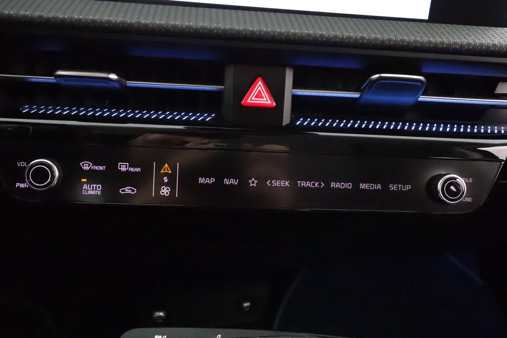 KIA EV6 2024 77,4kWh RWD * ACC / ILP / Meridian / Ilmastoidut nahat / P.kamera / Muistipenkki / Sähköluukku * - Akku kuntotarkastettu 