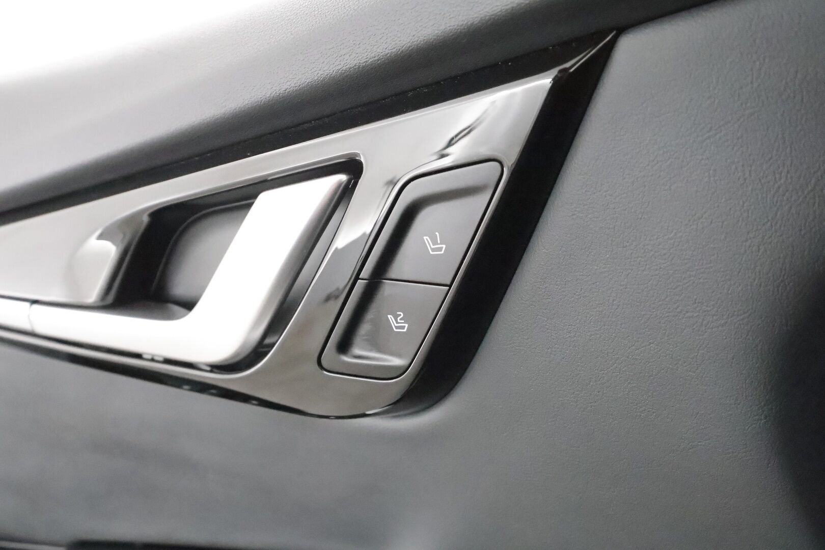 KIA EV6 2024 77,4kWh RWD * ACC / ILP / Meridian / Ilmastoidut nahat / P.kamera / Muistipenkki / Sähköluukku * - Akku kuntotarkastettu 