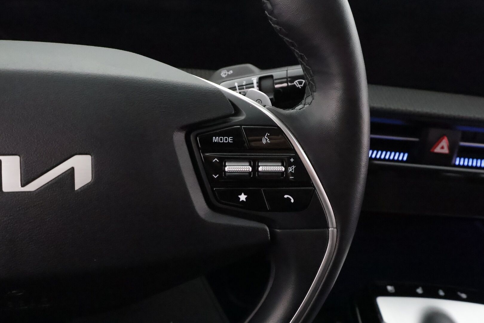 KIA EV6 2024 77,4kWh RWD * ACC / ILP / Meridian / Ilmastoidut nahat / P.kamera / Muistipenkki / Sähköluukku * - Akku kuntotarkastettu 