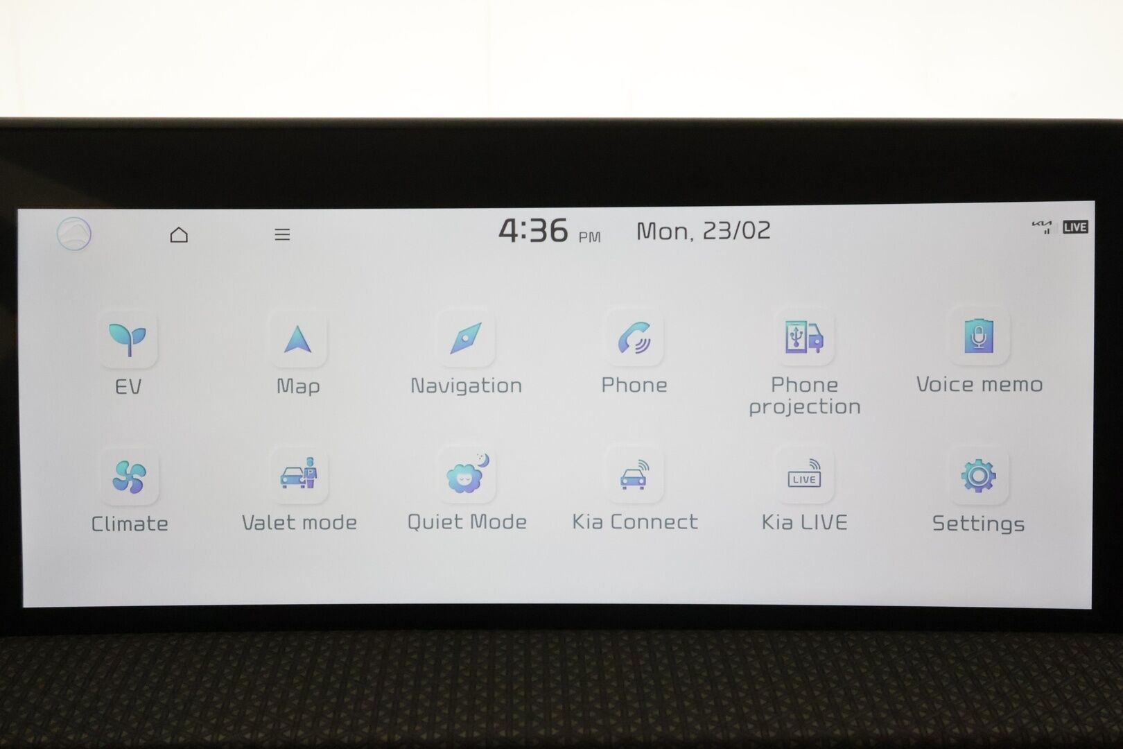 KIA EV6 2024 77,4kWh RWD * ACC / ILP / Meridian / Ilmastoidut nahat / P.kamera / Muistipenkki / Sähköluukku *