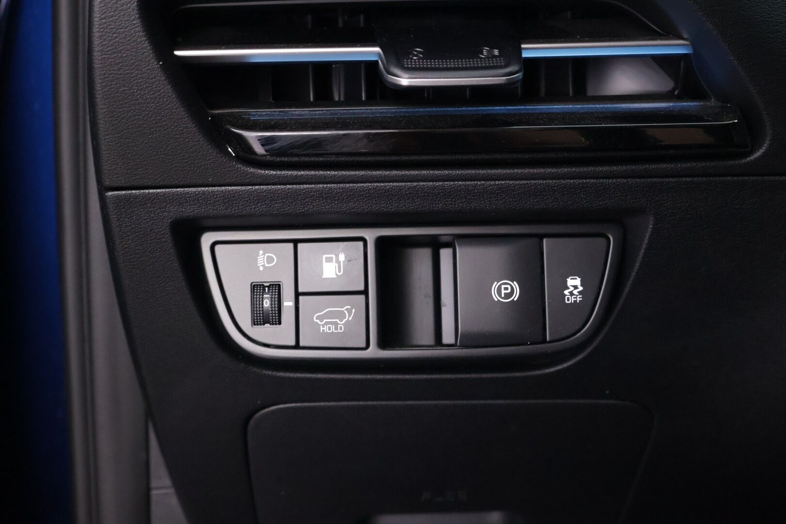 KIA EV6 2024 77,4kWh RWD - | ACC | ILP | Meridian | Ilmastoidut nahat | P.kamera | Muistipenkki | Sähköluukku |