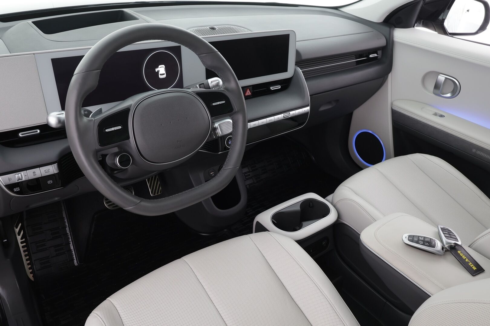 HYUNDAI IONIQ 5 2023 77 kWh 325 hv AWD Premium * ILP / Lasikatto / ACC / LED / Bose / Ilmastoitu Comfort-penkki Muistilla * - Akku kuntotarkastettu / HUD / 360 Kamera 