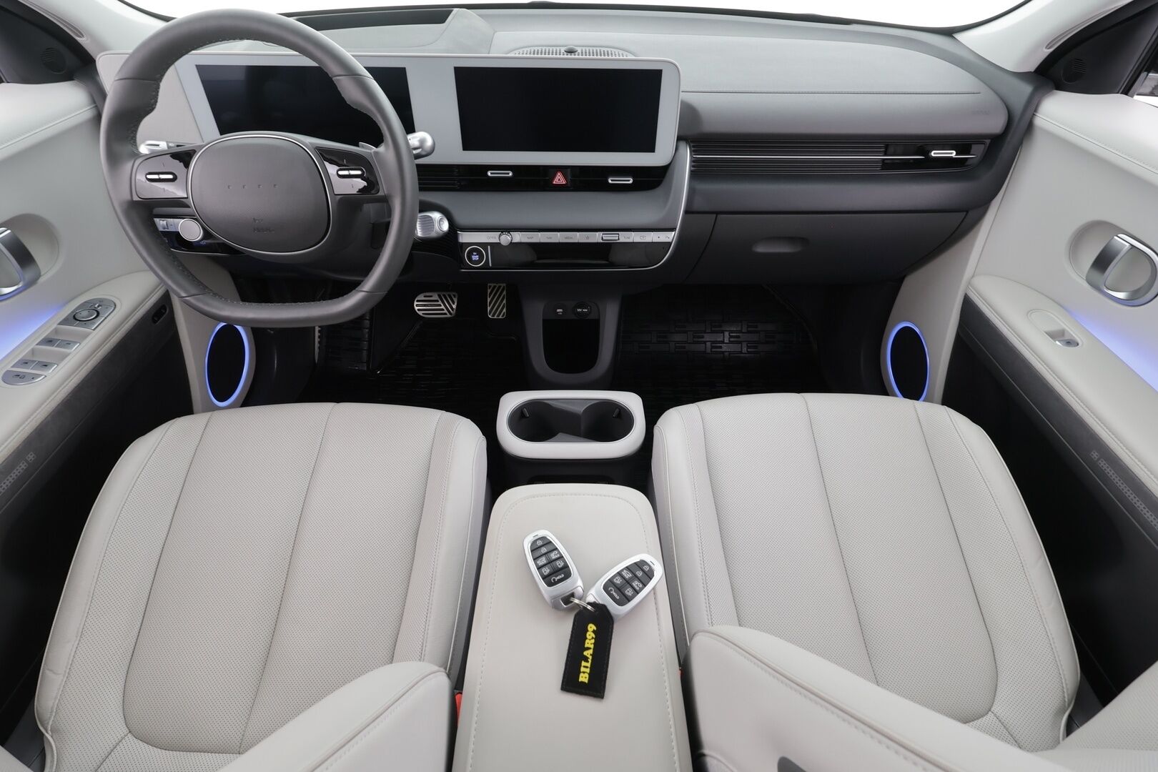 HYUNDAI IONIQ 5 2023 77 kWh 325 hv AWD Premium * ILP / Lasikatto / ACC / LED / Bose / Ilmastoitu Comfort-penkki Muistilla * - Akku kuntotarkastettu / HUD / 360 Kamera 