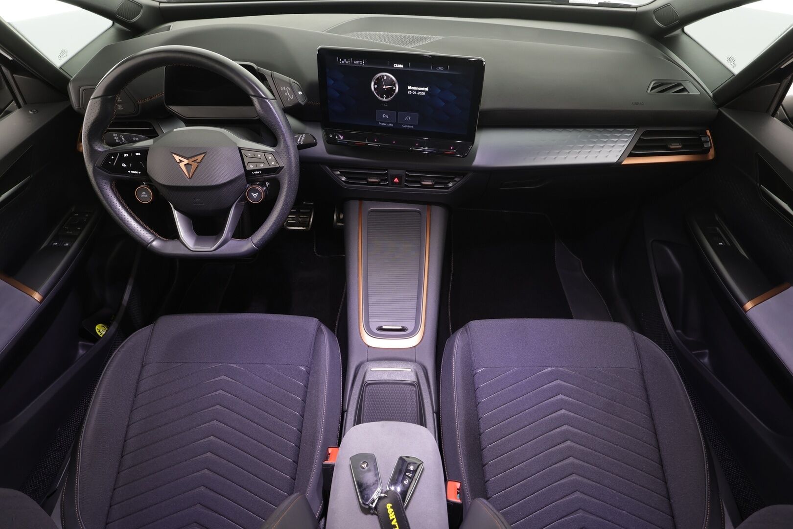 CUPRA BORN 2023 e-Boost 170 kW * ILP / ACC / LED / P.Kamera / Kaistavahti / Navi / Keyless * - Kattavat ajoavustimet / 2x Latauskaapelit / Kahdet renkaat