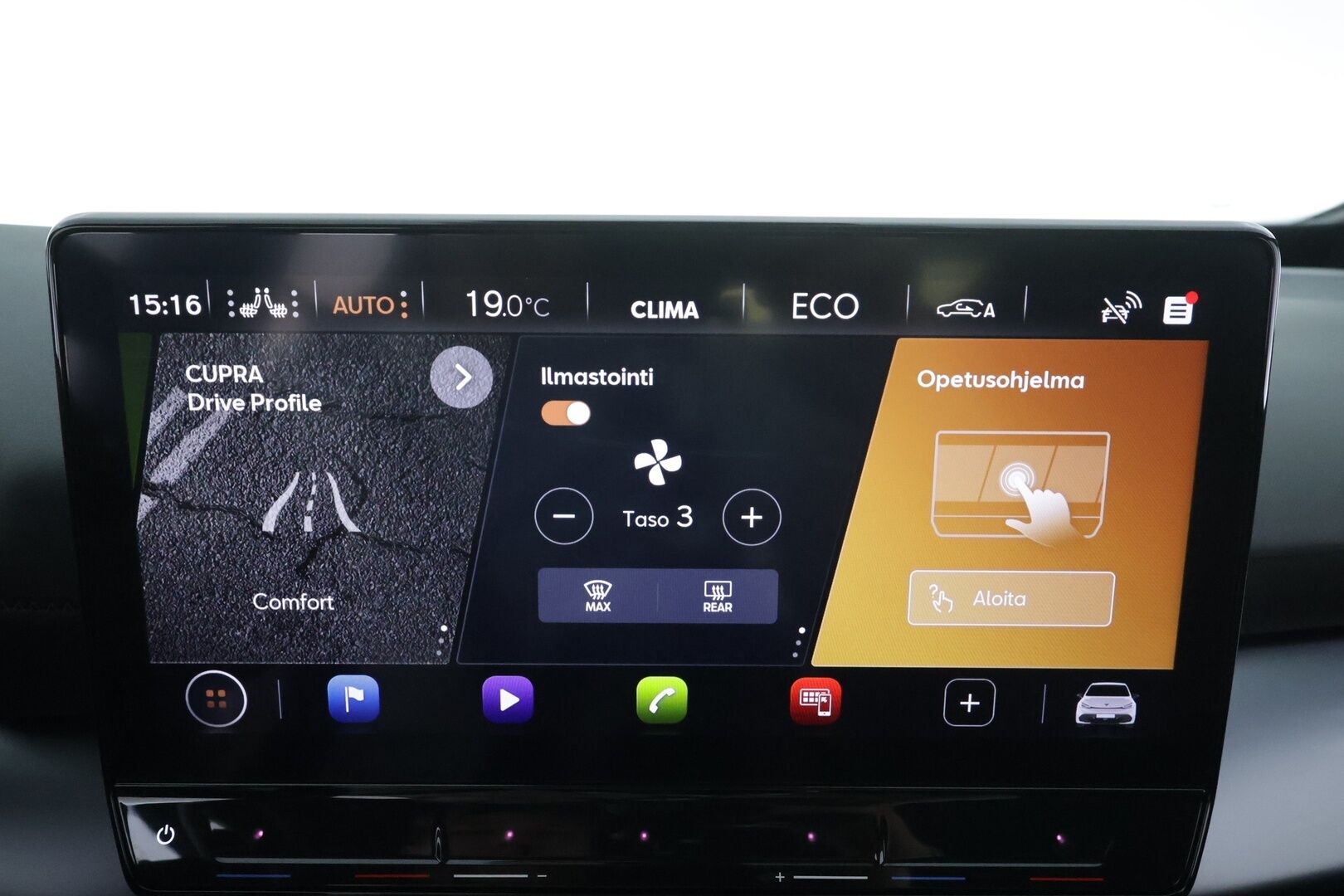 CUPRA BORN 2023 e-Boost 170 kW * ILP / ACC / LED / P.Kamera / Kaistavahti / Navi / Keyless * - Kattavat ajoavustimet / 2x Latauskaapelit / Kahdet renkaat