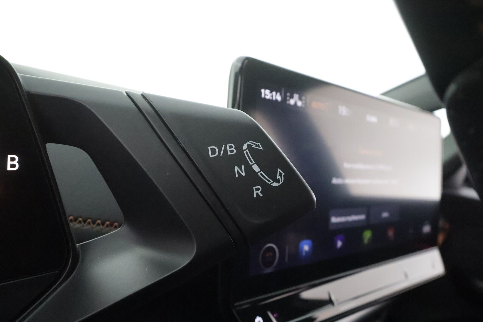 CUPRA BORN 2023 e-Boost 170 kW * ILP / ACC / LED / P.Kamera / Kaistavahti / Navi / Keyless * - Kattavat ajoavustimet / 2x Latauskaapelit / Kahdet renkaat