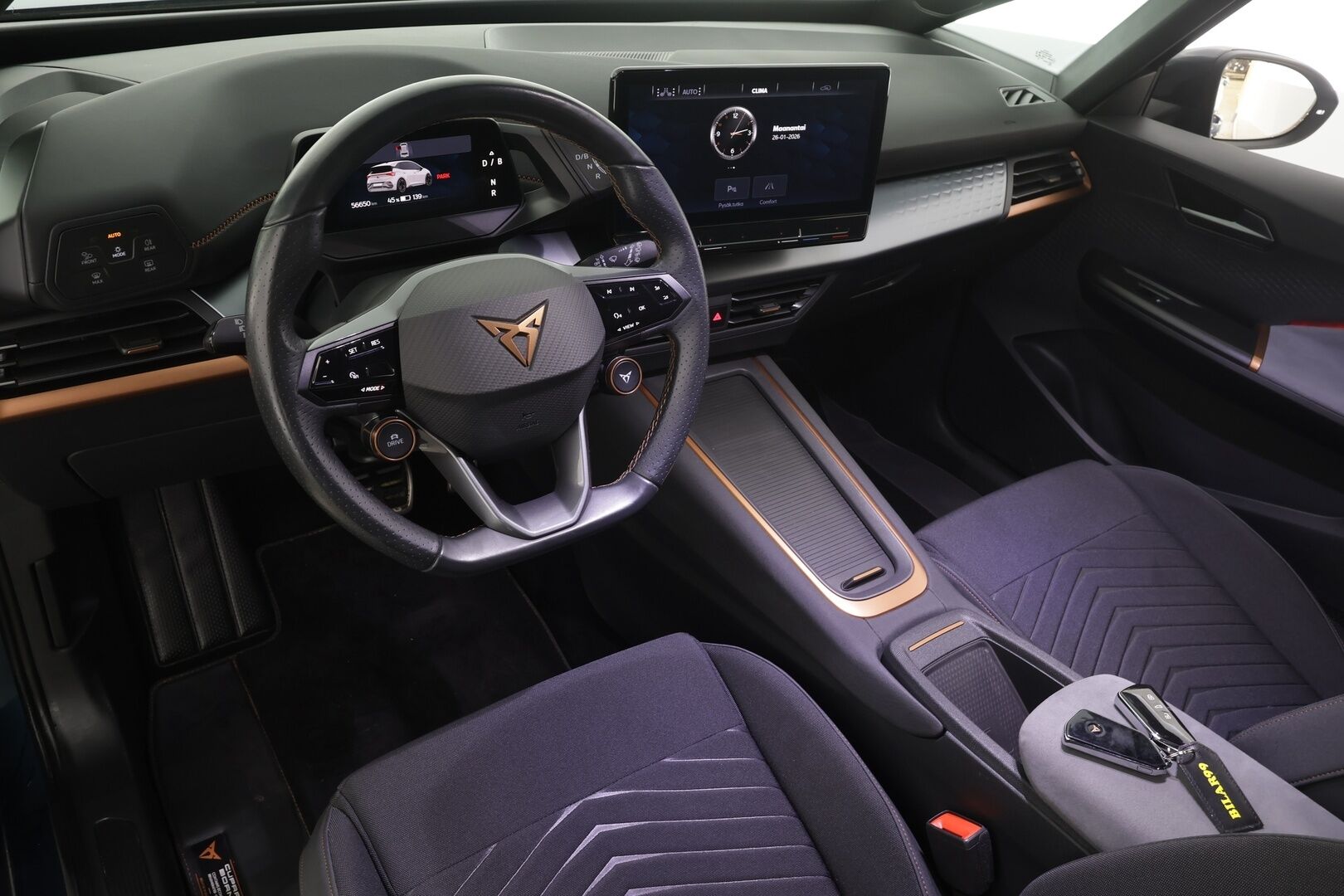 CUPRA BORN 2023 e-Boost 170 kW * ILP / ACC / LED / P.Kamera / Kaistavahti / Navi / Keyless * - Kattavat ajoavustimet / 2x Latauskaapelit / Kahdet renkaat