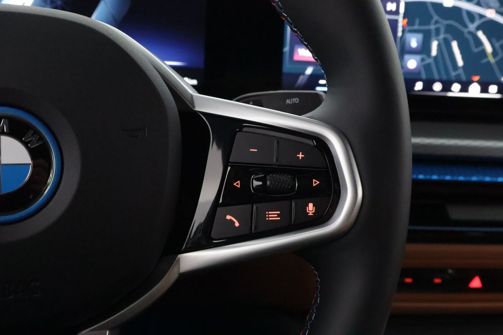 BMW I4 M60 2025 M60 xDrive Fully Charged *Suomi-auto / ACC / H&K / Konjakkinahat / Koukku / Shadow Line* - *Facelift / HUD / 360"-kamera / Adapt. Led-ajovalot / Comfort Access / Takuu voimassa!! / Juuri saapunut Tampereelle!*